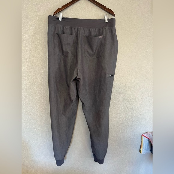 High Waisted Zamora Jogger Scrub Pants - Picture 4 of 11